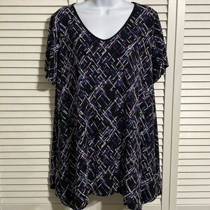 AVENUE Texture V-Neck top!